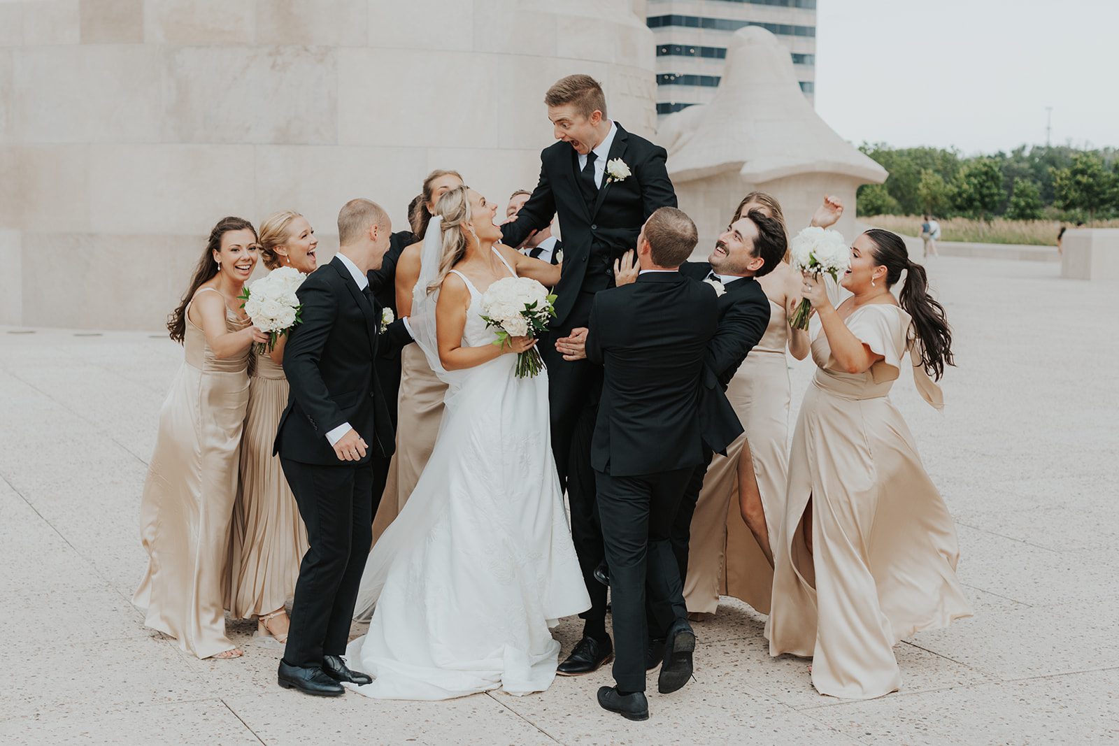 Bride and Groom with wedding party in Kansas City